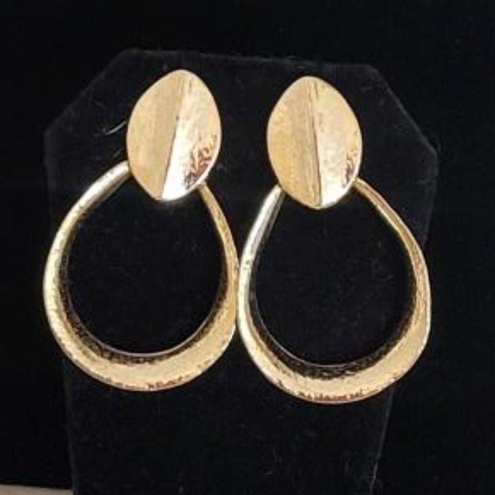 Dangle Statement Earrings - Picture 4 of 6